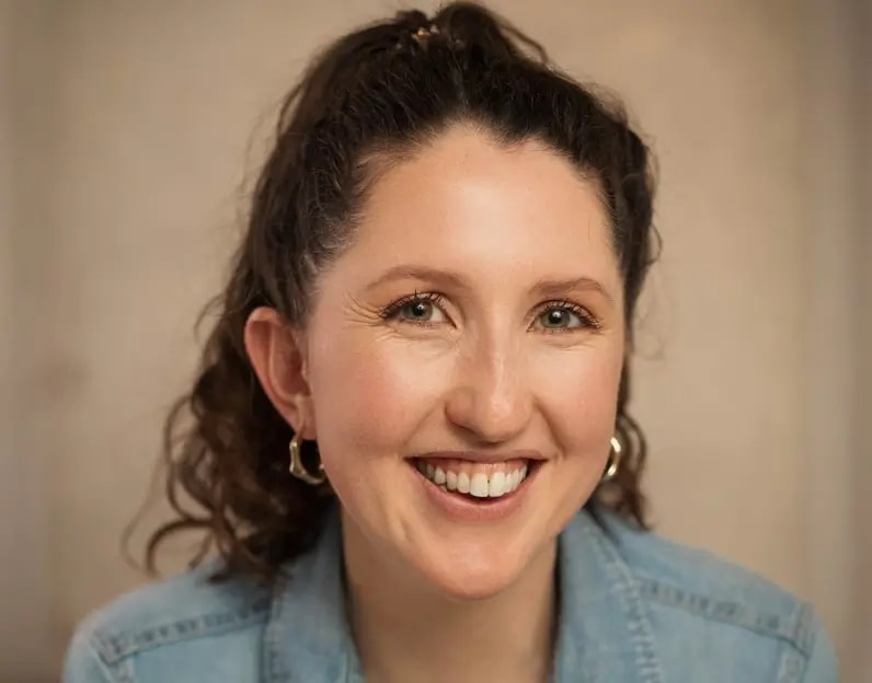 Anna Brook-Mitchell signs with Jemima Forrester at DHA introduced by The Novelry